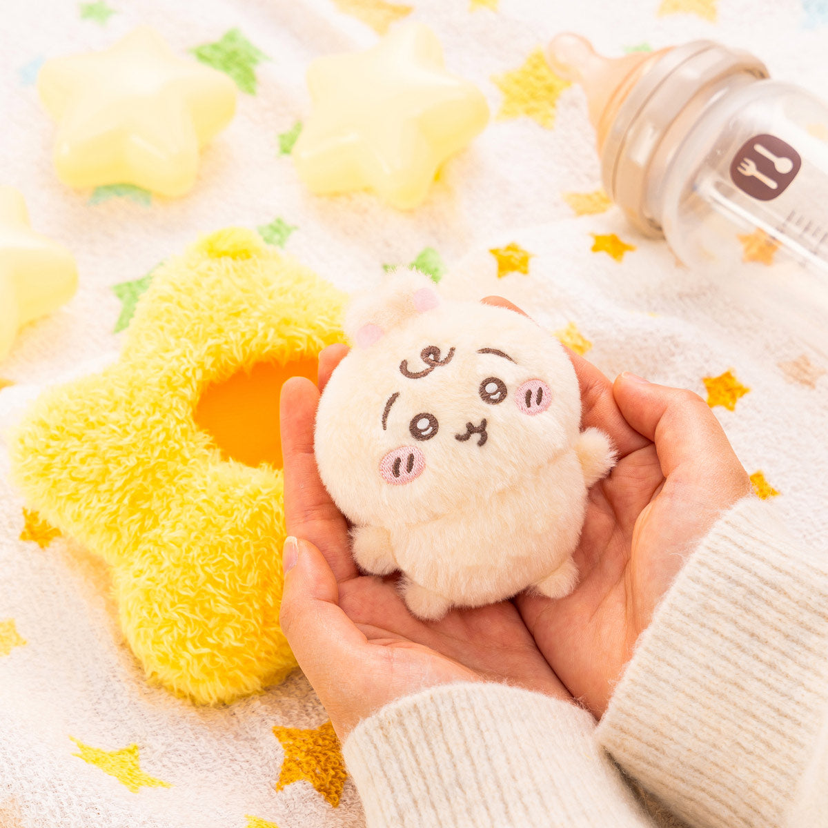 ちいかわ Chiikawa Baby 星に包まれたうさぎマスコット 1 個 - Weee!