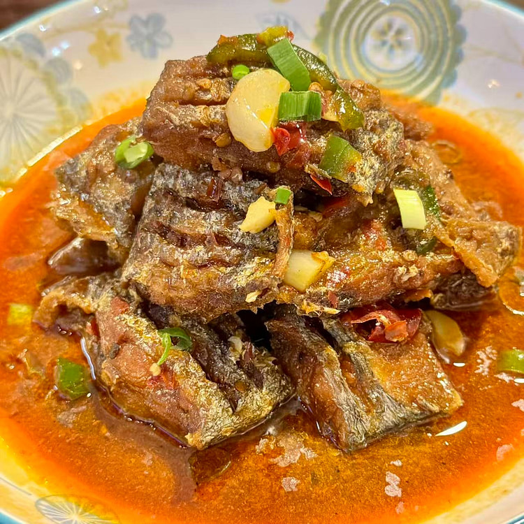 香辣红烧带鱼 约300g 1 份