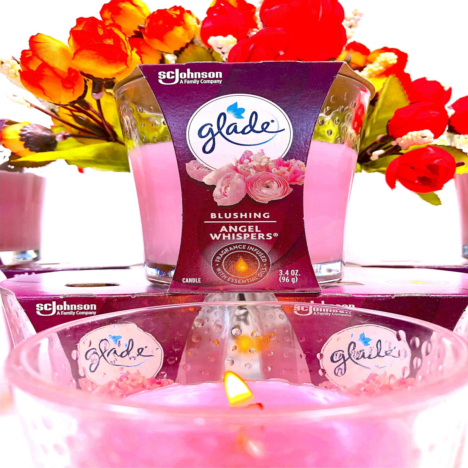 GLADE SCENTED CANDLE "BLUSHING ANGEL WHISPERS" 96 그램