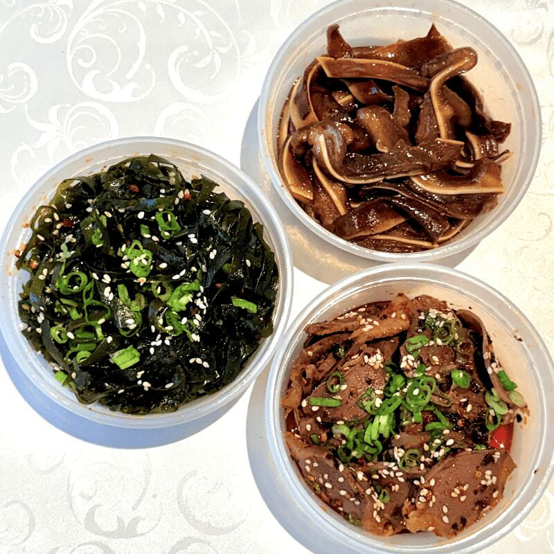 香辣小菜套餐(辣卤猪耳,麻辣鸡胗,酸辣海带丝) 1 份