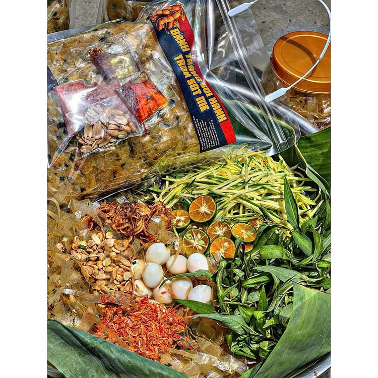 Vietnamese Mixed Rice Paper With Tamarind Sauce 1 pack