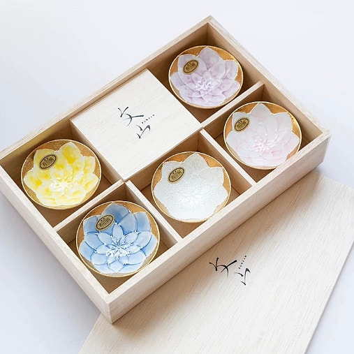 Arita ware 5pcs Peony Tea/Sake Cups(Wooden Box)
