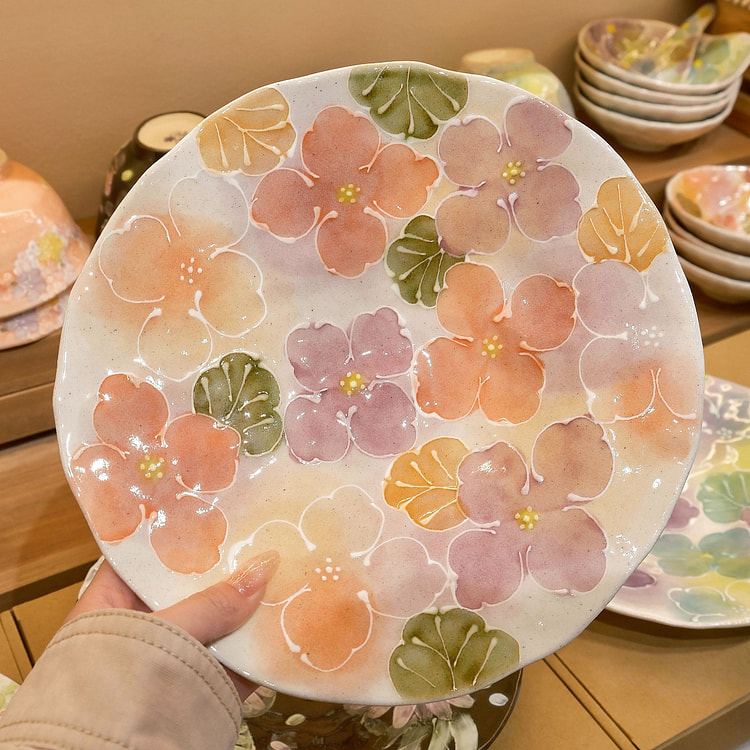 日本 濑户烧 风花24cm大盘（礼盒装）- 红色 1 个