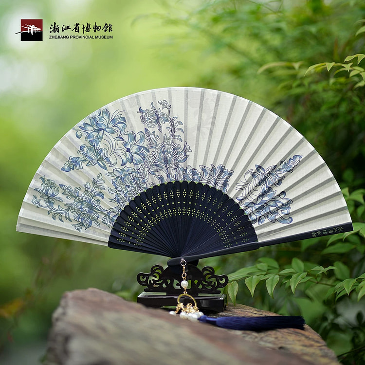 Gilded Chronicle Series Folding Fan 1 count