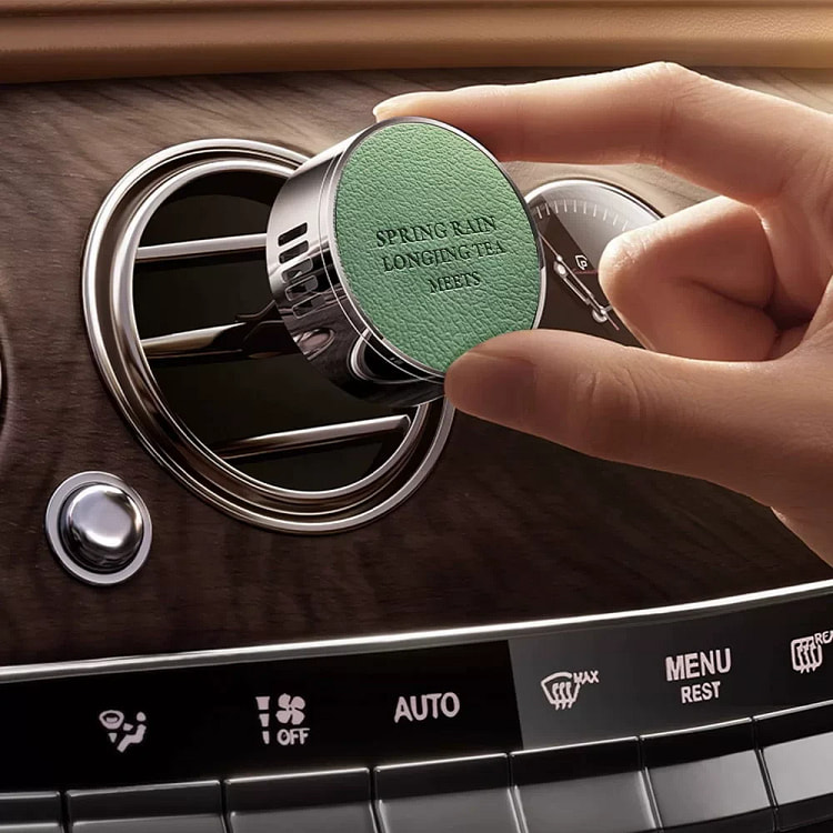 名创优品 出风口车载香薰 礼盒装 红·依然心动 1 盒