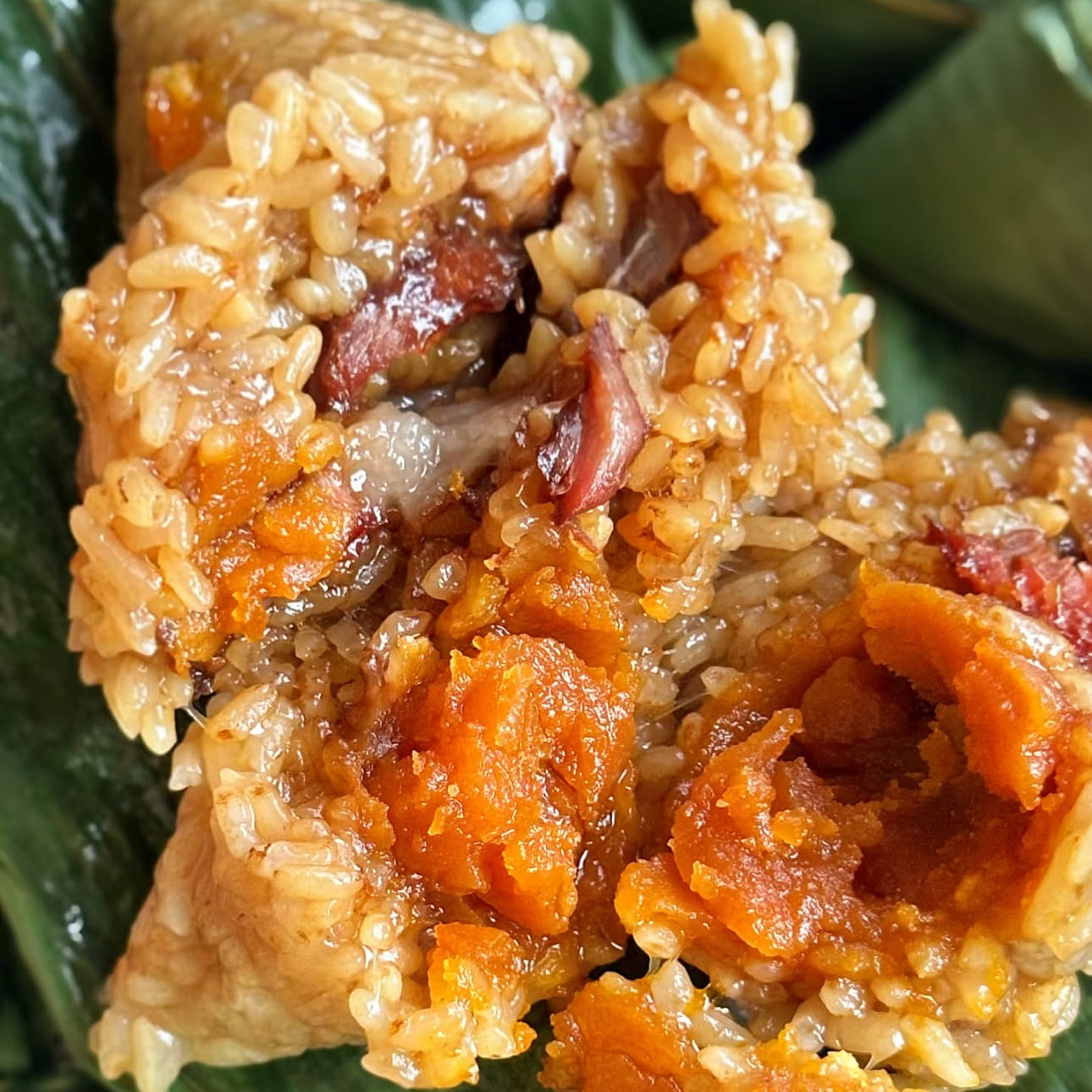 Pork & salted egg yolk rice dumpling 2pcs TTL330g 1 each