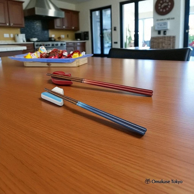 Le Creuset Chopsticks Cherry Red & Marine Blue