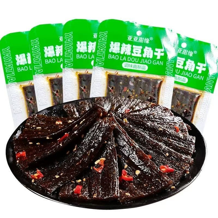 亚亚甜缘蒜香豆角干辣条120g