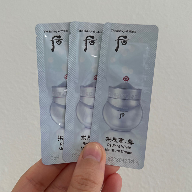 后雪白保湿霜小样 1ml 120 个