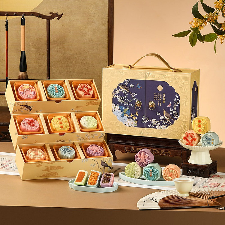 Purple Moon Wheel Mid Autumn Mooncake Gift Box 585 g