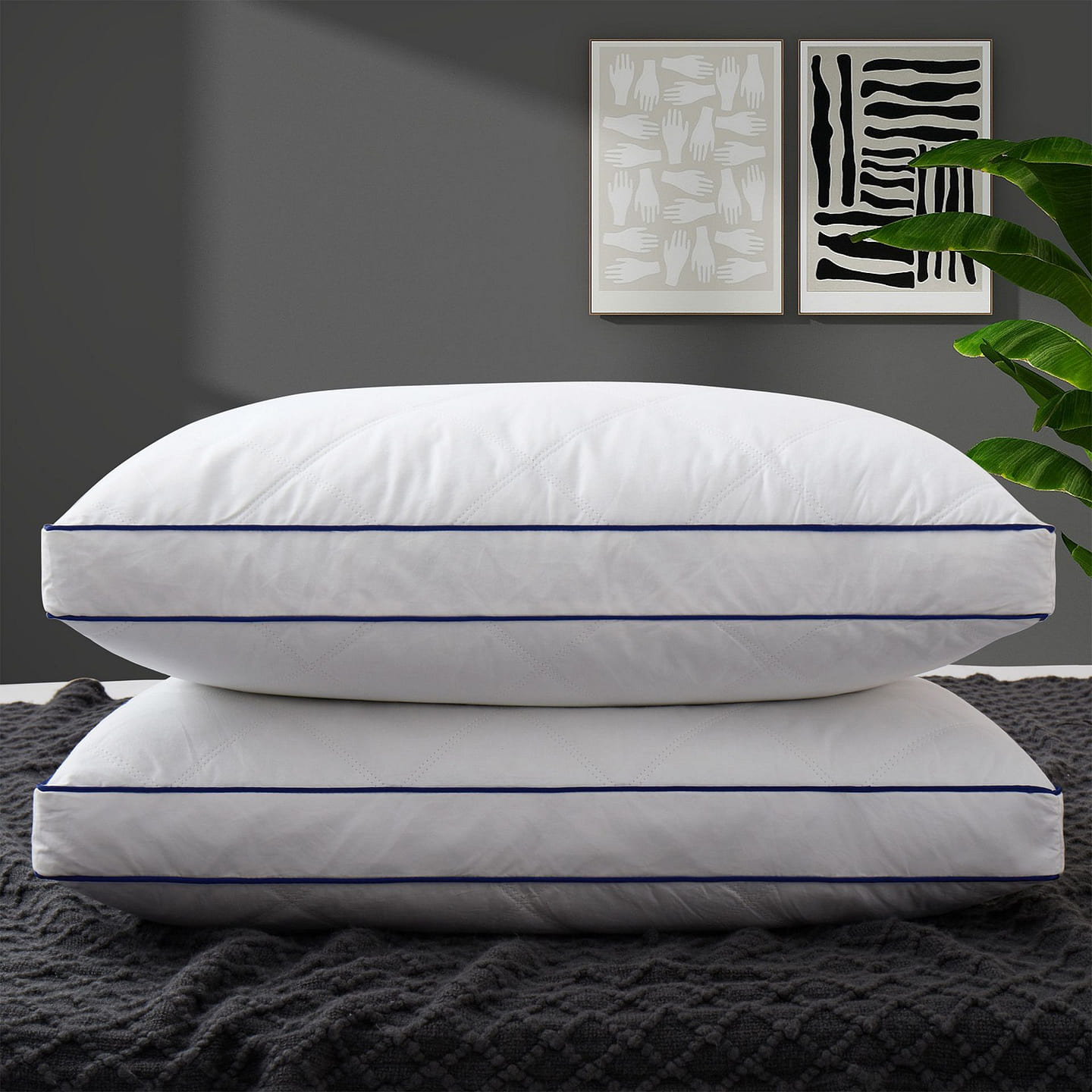 UNIKOME Down Pillow White Standard/Queen 1 box