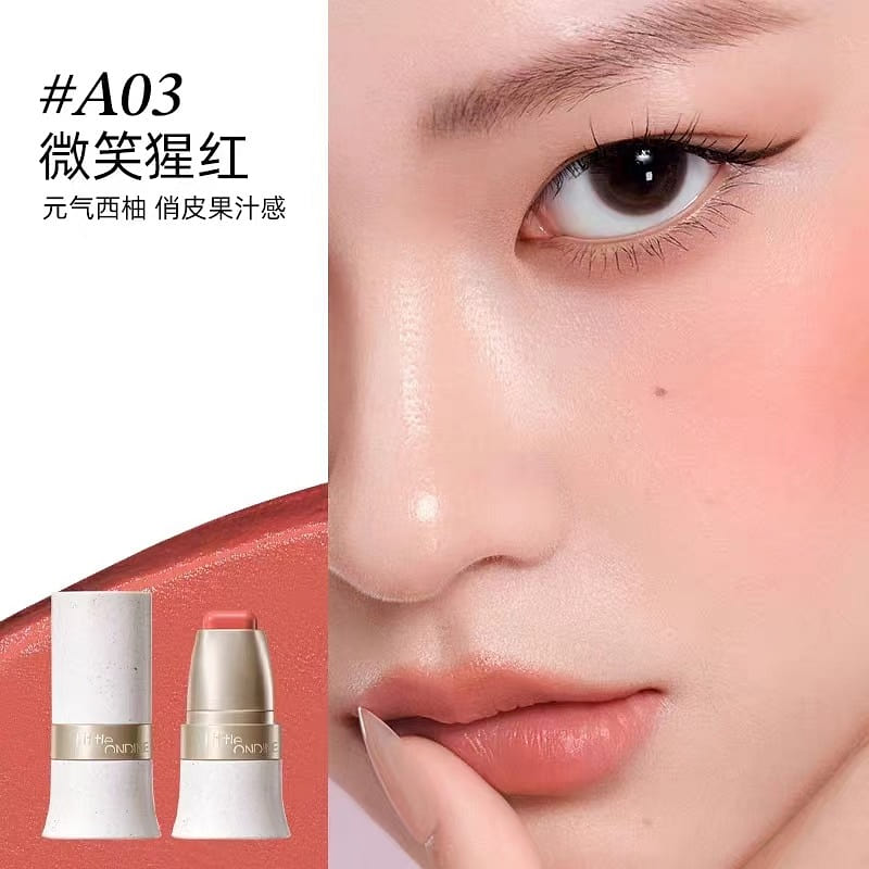 Xiao Otin plays with color pencils A03 4 g