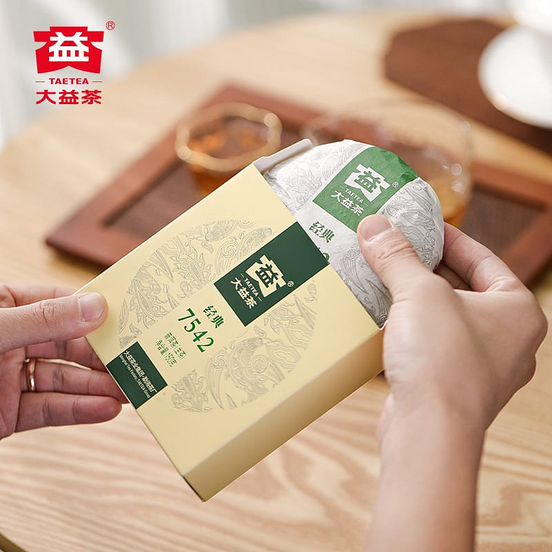 Daye Puer Tea 7542 classic raw tea cake 150 그램