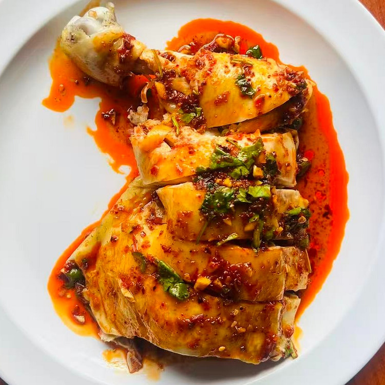 Sichuan Spicy Chicken with Chili Oil 375 g