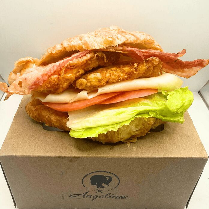 Bacon, Egg & Cheese Croissant Sandwich 1 count