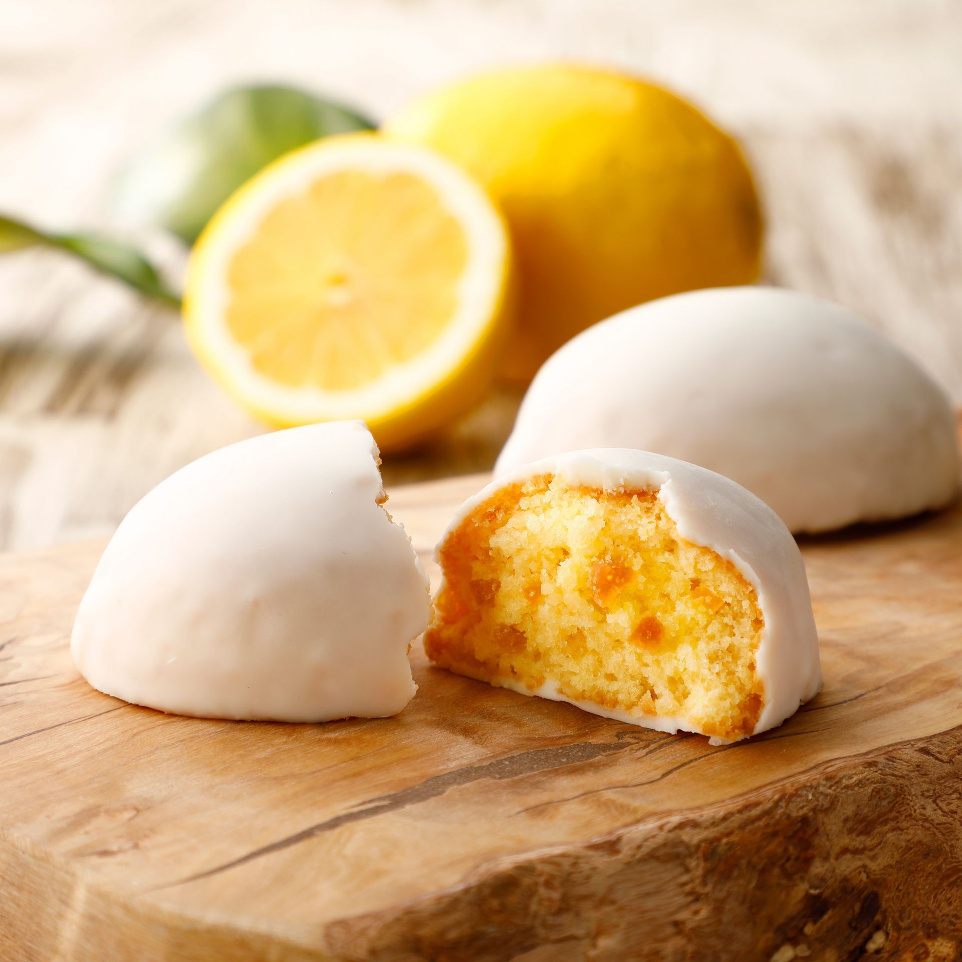ショコラティエ♡✨ Get Japan Tokyo Station Francais white chocolate cake honey lemon