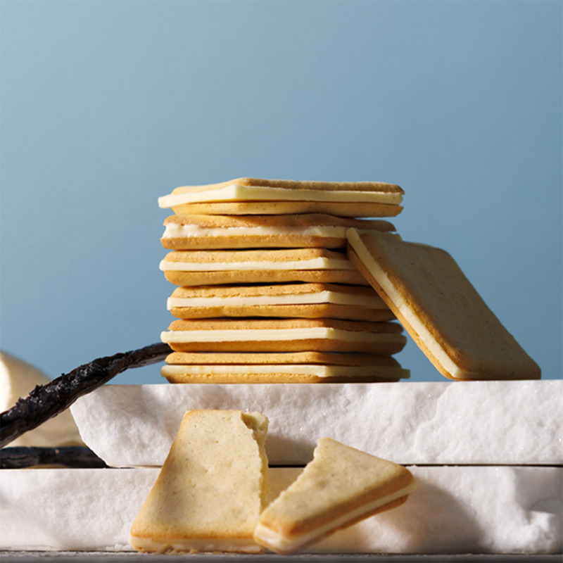 Get Tokyo Milk Cheese Factory Honey &GorgonzolaCookies Delivered