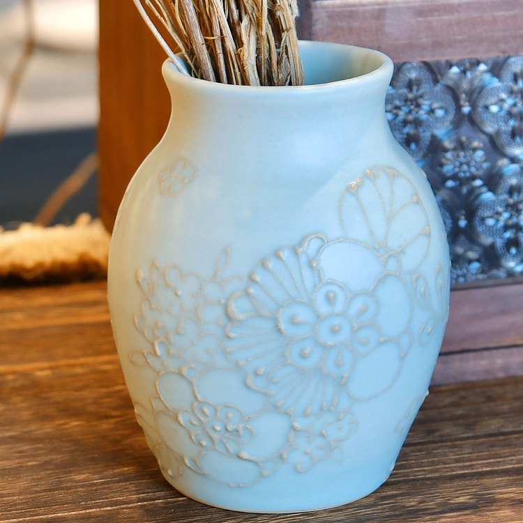 Artist Nazumi Taniguchi Flower Vase #3