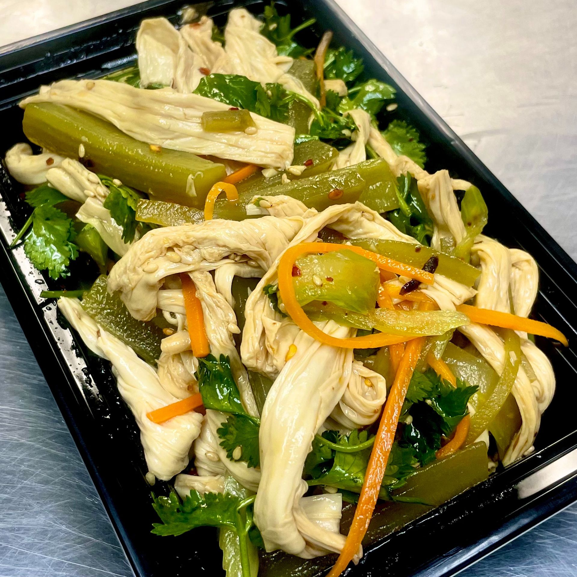 Cold Celtuce with Tofu Skins 1 ส่วน