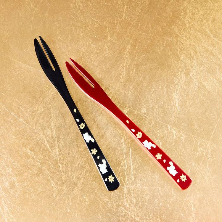 Rabbit Wagashi Fork (2 pieces) 9 g
