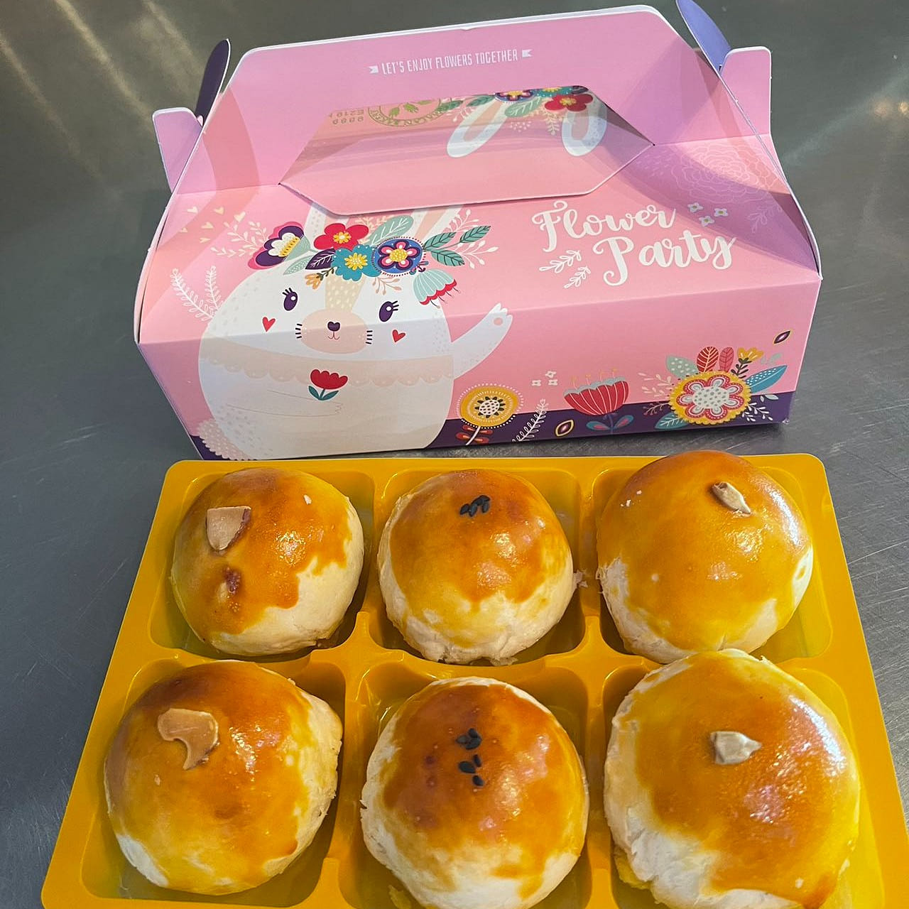 Bánh Trung Thu Trứng Muối 6 cái 1 each