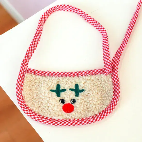 Christmas Red Nose Bib – Beige 1 each
