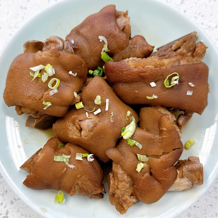 Simmered Pork Trotter 300g 1 box