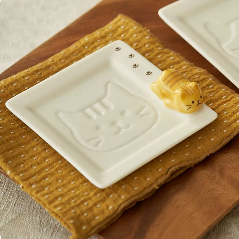 Japanese Cute 3D Cat Saucer Dish Sushi Dessert Plates Yellow 1 each