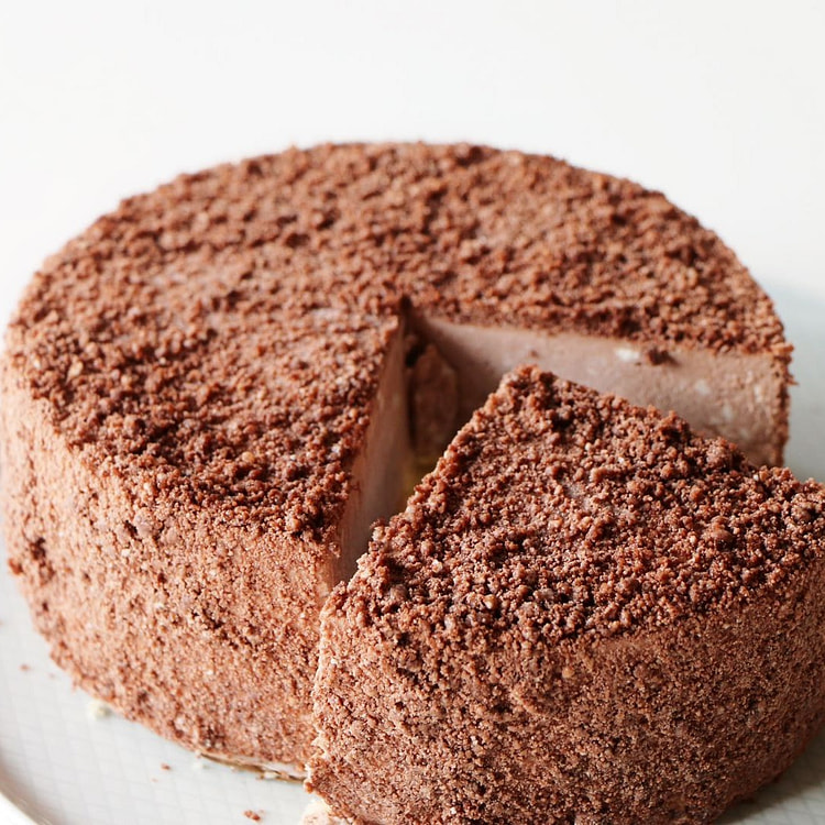 6-Inch Chocolate Double Layer Cheesecake.