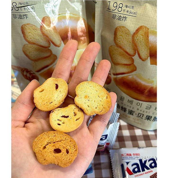 Butter, honey, bagels, crispy breakfast, baked pastries, casual snacks, bre