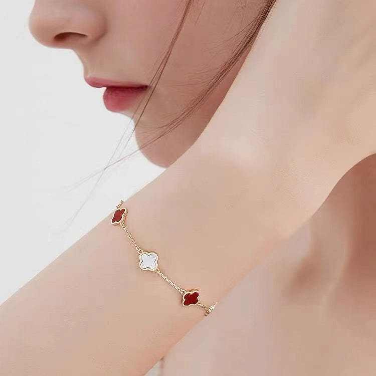 [MCK] Four Leaf Clover Bracelet, Silver Jewelry, Red Agate Jewelry, Luxury Niche 1 count