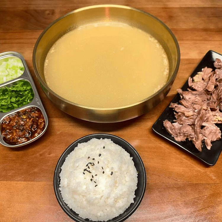 Beef Broth w. Special Sauce & Shank Meat(no rice) 1 each