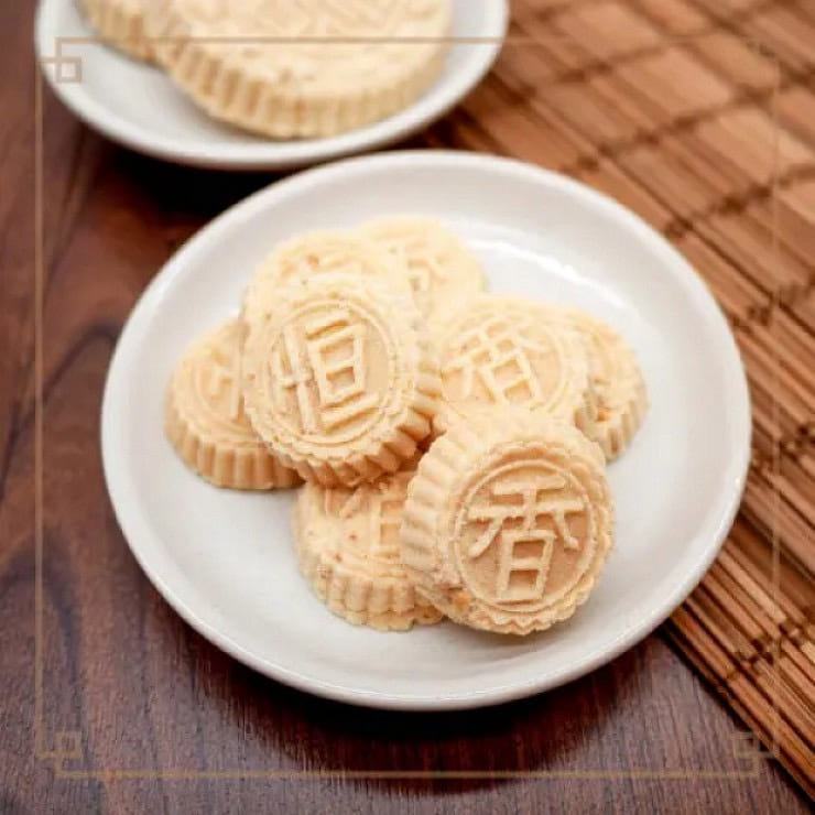 Hang Heung Cake Shop Mini Almond Cake 18 Pieces 1 each