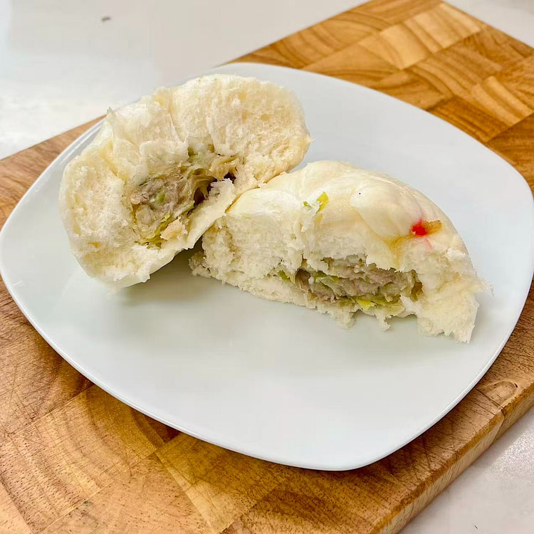 Steamed Chicken Bun Around 300g 1 each