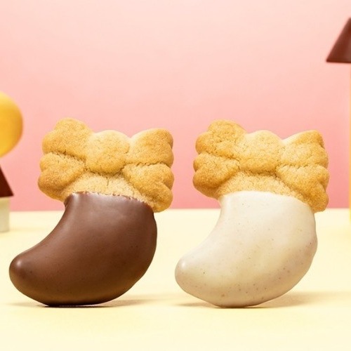 Get The No.1 Japanese Souvenir,TOKYO BANANA, chocolate Banana