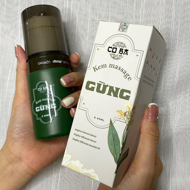 Co Ba Kem 按摩贡人参油滚轮 1 盒