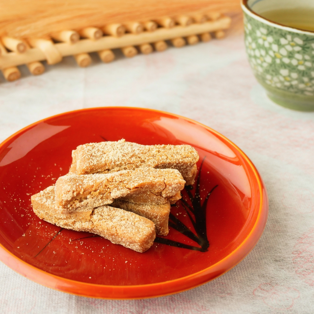 Get Kinako Nejiri (Roasted Soybean Soft Treat) Delivered | Weee