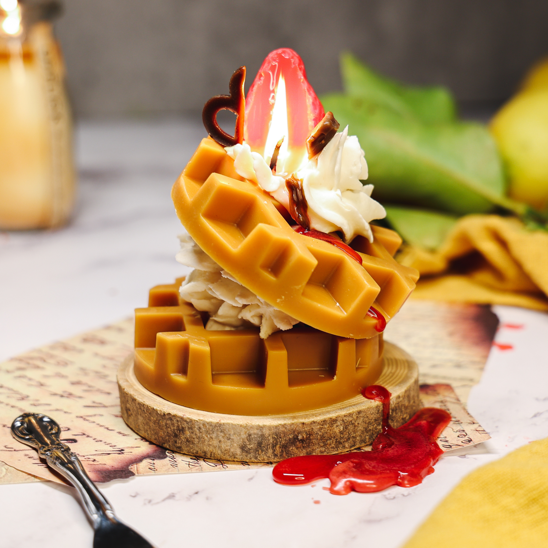 UPFLICK Waffle Vanilla Scented Candle Soy Wax 230 กรัม