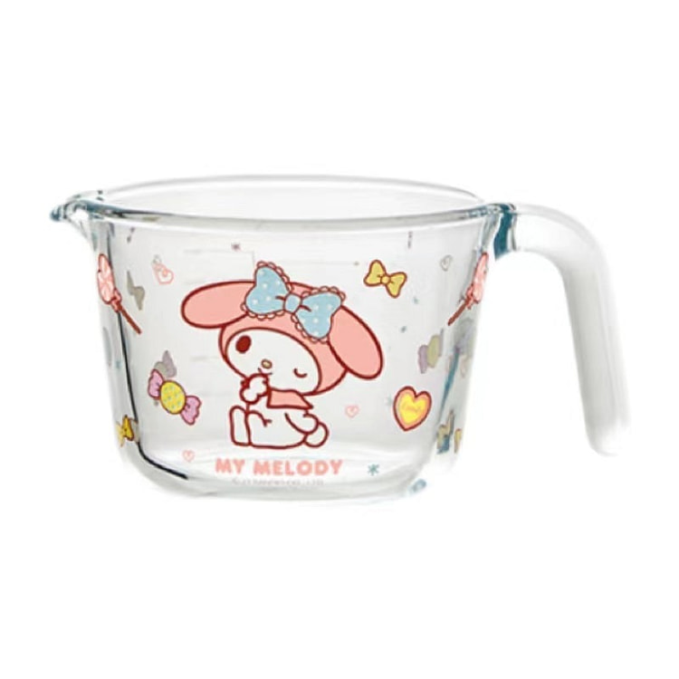 【中国直邮】SANRIO 三丽鸥玻璃刻度大量杯 耐高温/厨房打蛋杯子/计量水杯/居家常备/萌趣造型--美乐蒂500ML  1个*|预计到达时间3-4周
