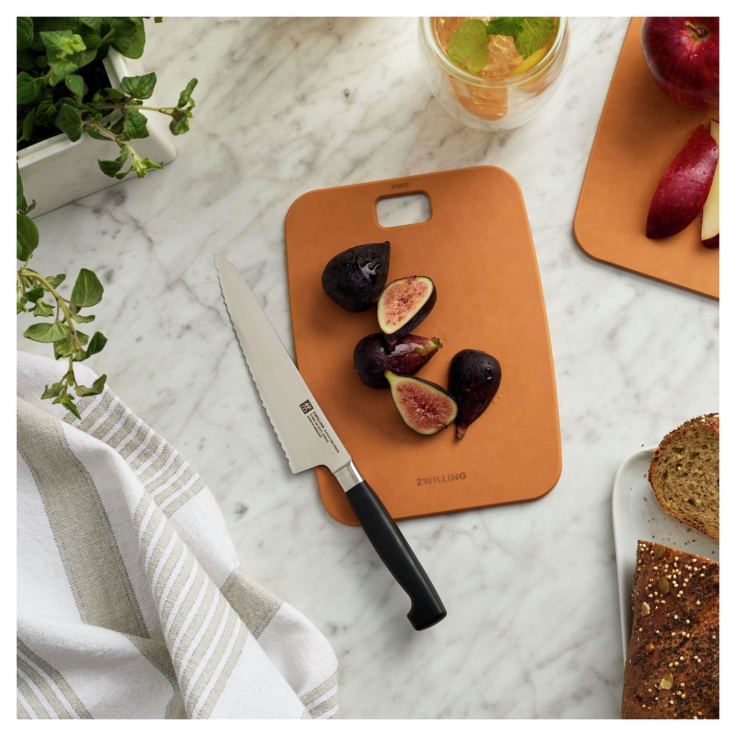 ZWILLING Plant Fiber Cutting Board – Natural 8-in 1 each