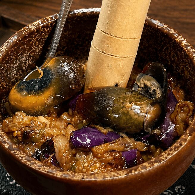 Smashed Eggplant, Century Egg & Roasted Peppers 430 g