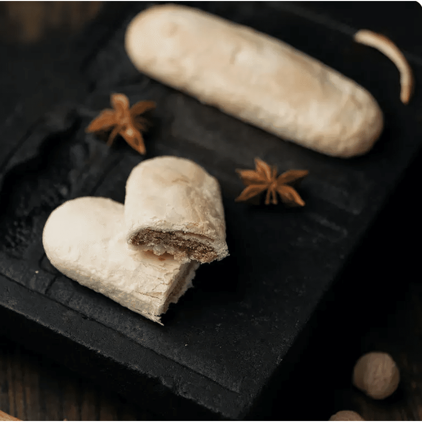 DXC Beef Tongue Shaped Cake 12 Pieces Vacuum Bag 440 g