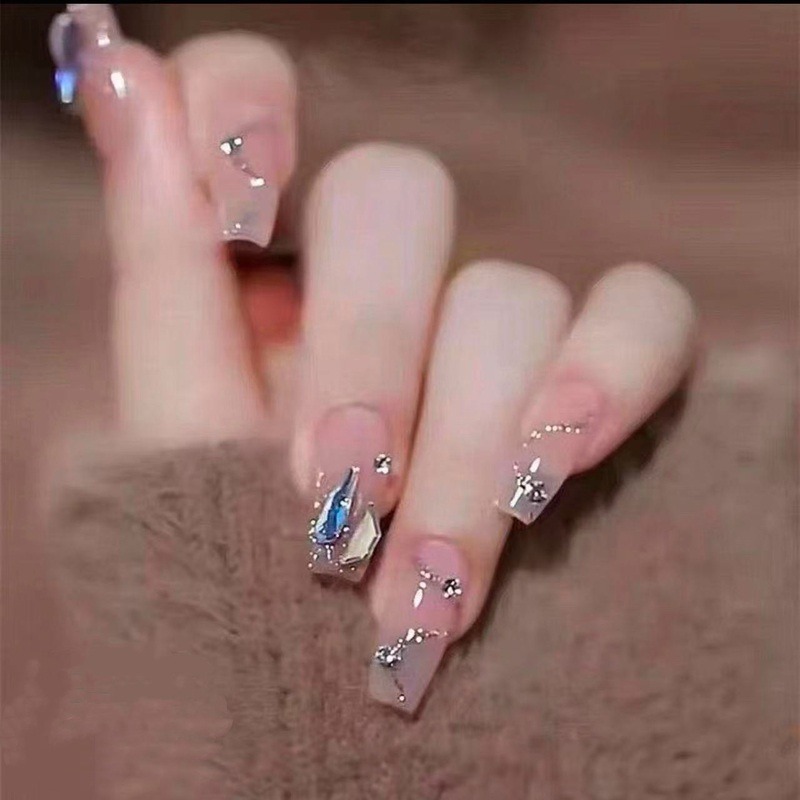 Crystal Diamond Rhinestone Press-On Nail 1 pack