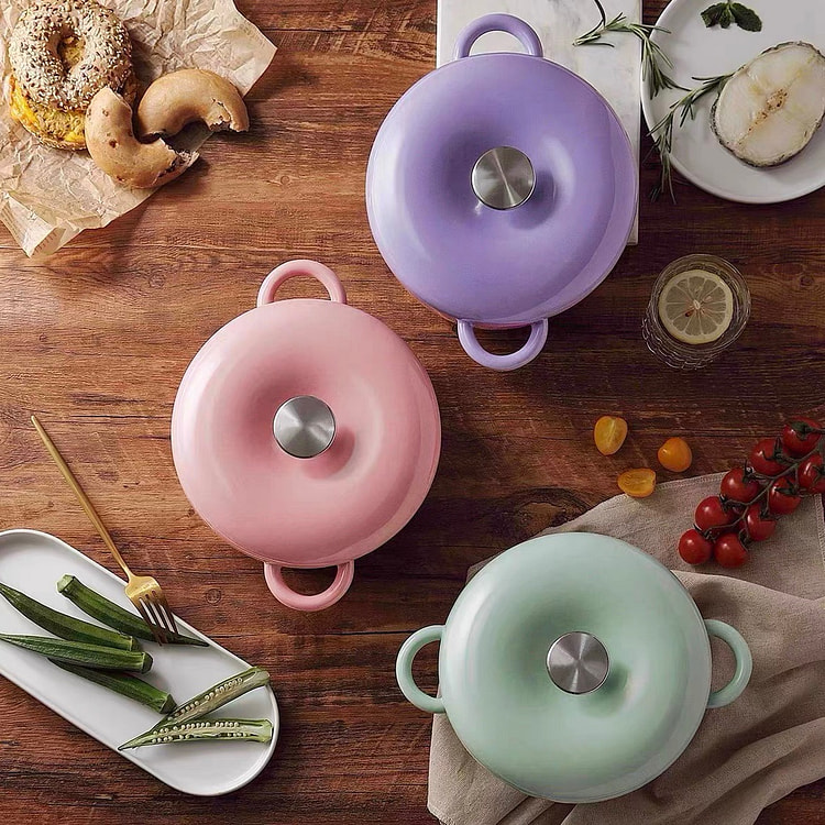 Cinnamon Home 3 Quart Cast Iron Dutch Oven - Green