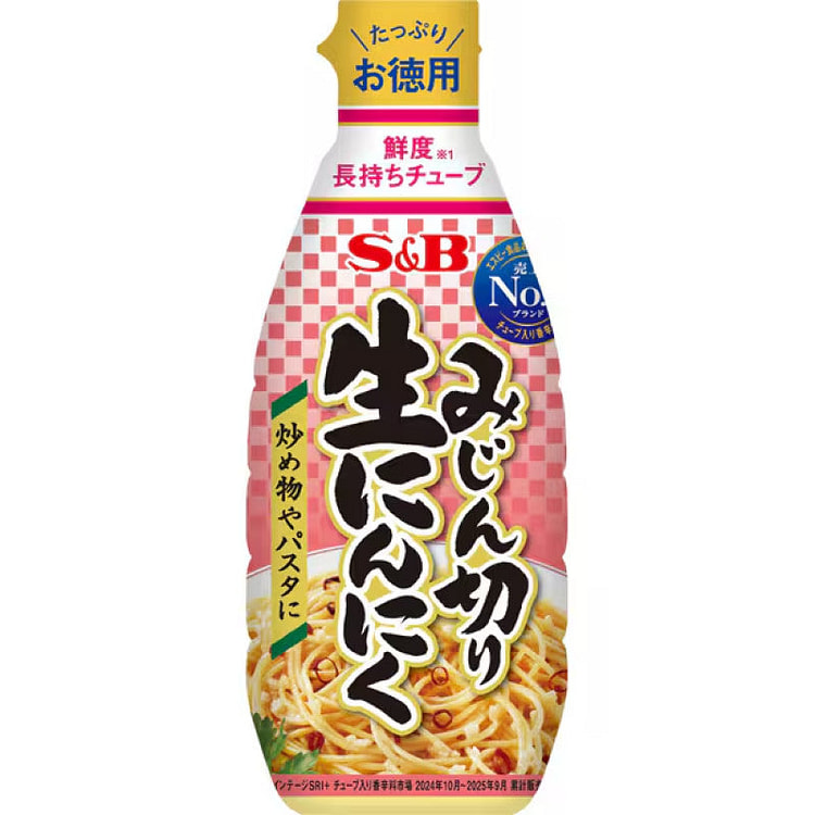 S&B Minced Fresh Garlic, Value Size 175g 1 each