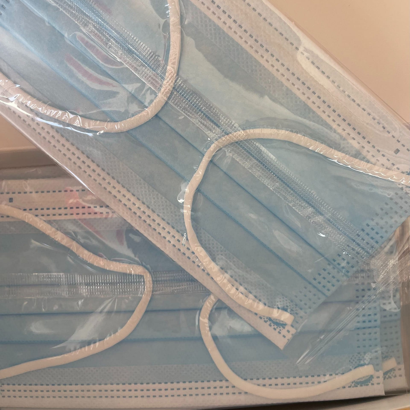 Disposable Surgical Face Mask 3-Ply EarloopLevel3 5.99 box