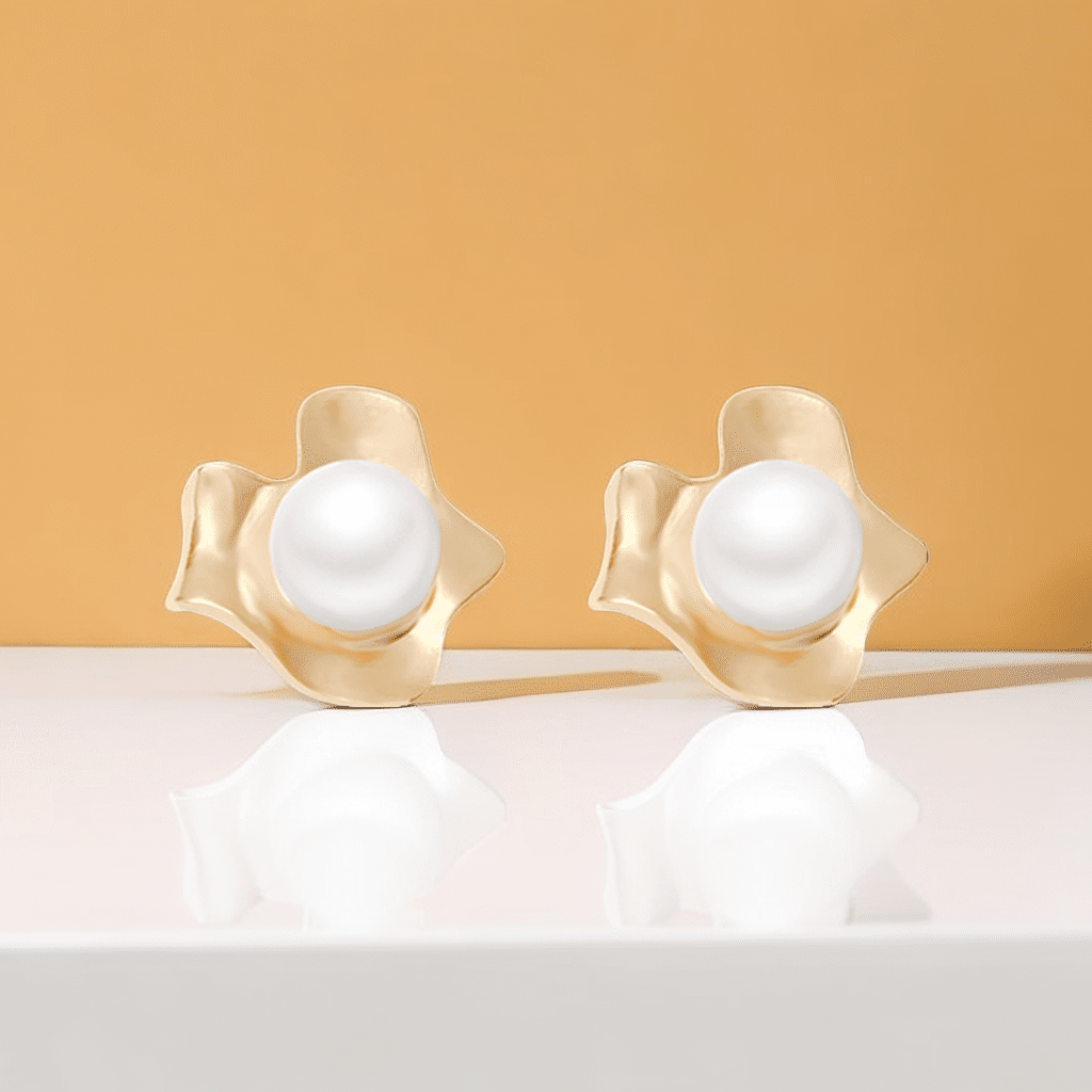 Vintage Metal Pleated Pearl Stud Earrings 1 count