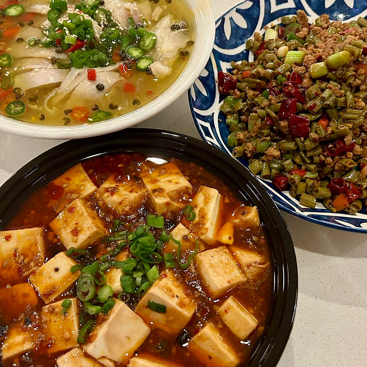 新年套餐1 (麻婆豆腐, 酸豆角肉末, 藤椒鸡)