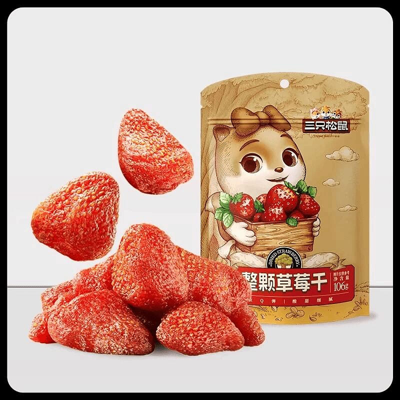 Three Squirrels Strawberry Dried 106g 106 g
