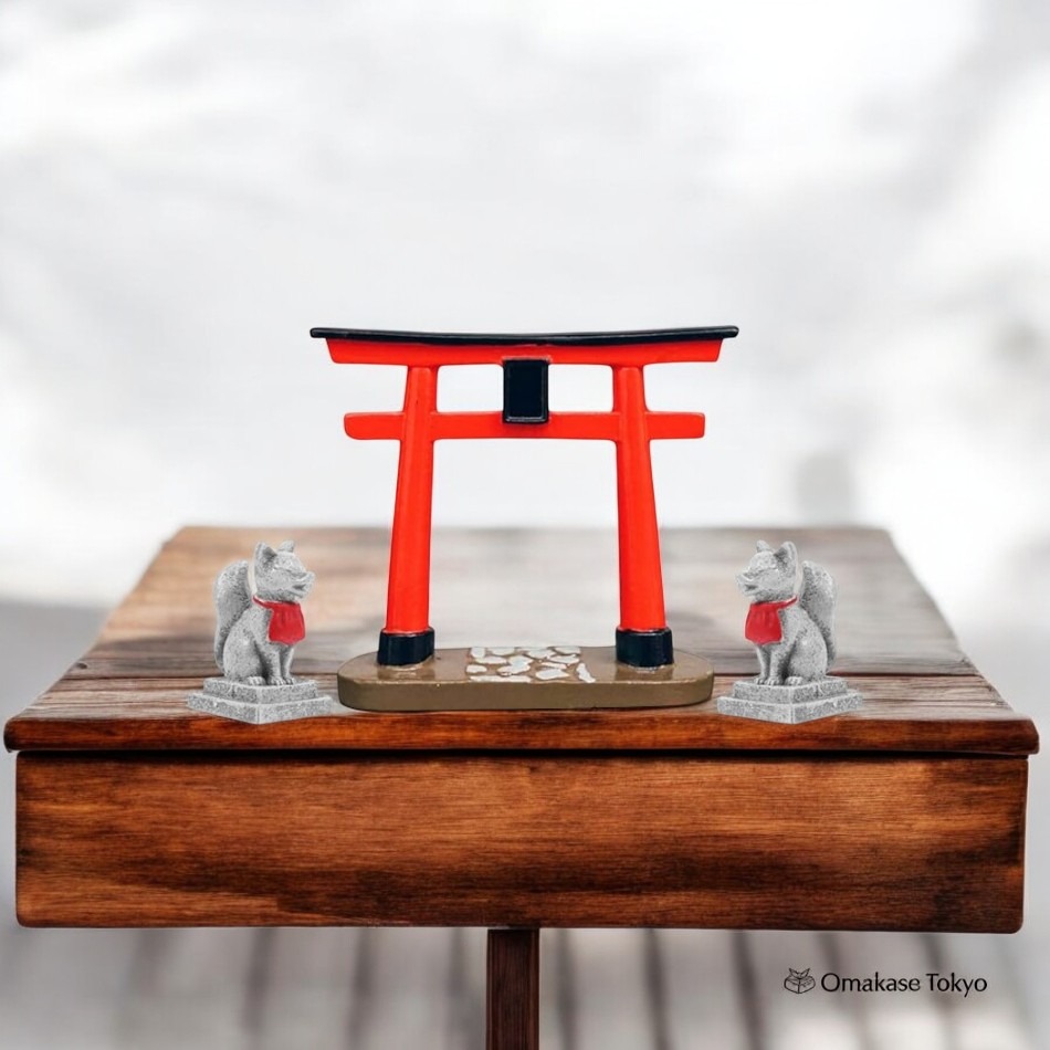 YARDWE Miniature Torii Gate & Fox Figurine 200 g